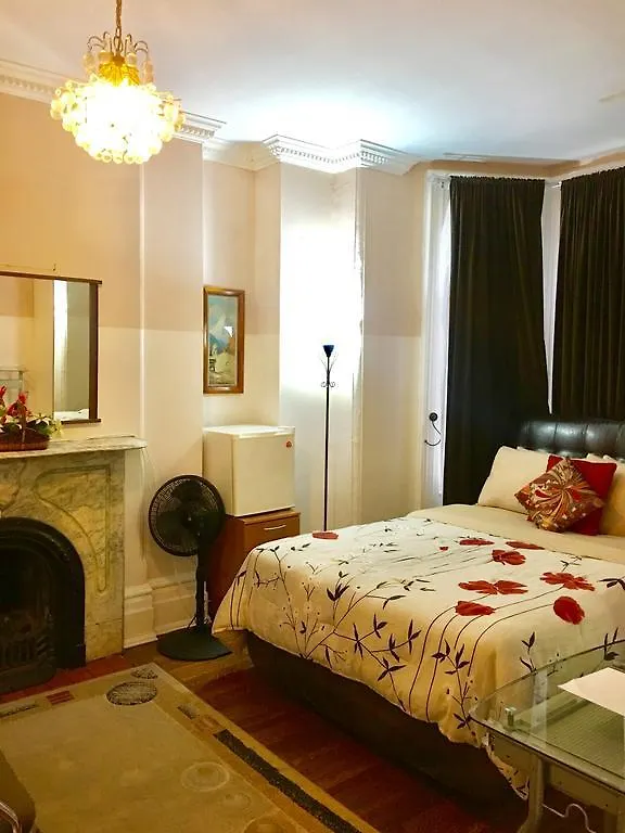 Comfy Guesthouse & Suite Toronto Gasthuis