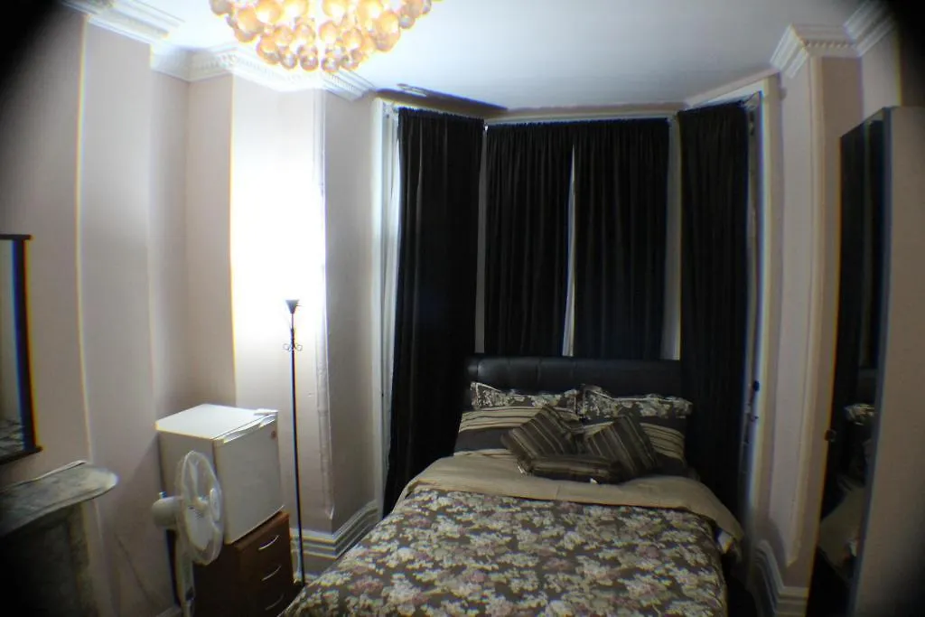Comfy Guesthouse & Suite Toronto