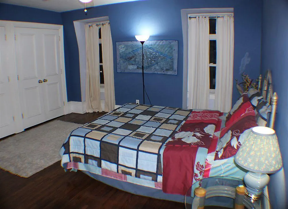Comfy Guesthouse & Suite Toronto Canada