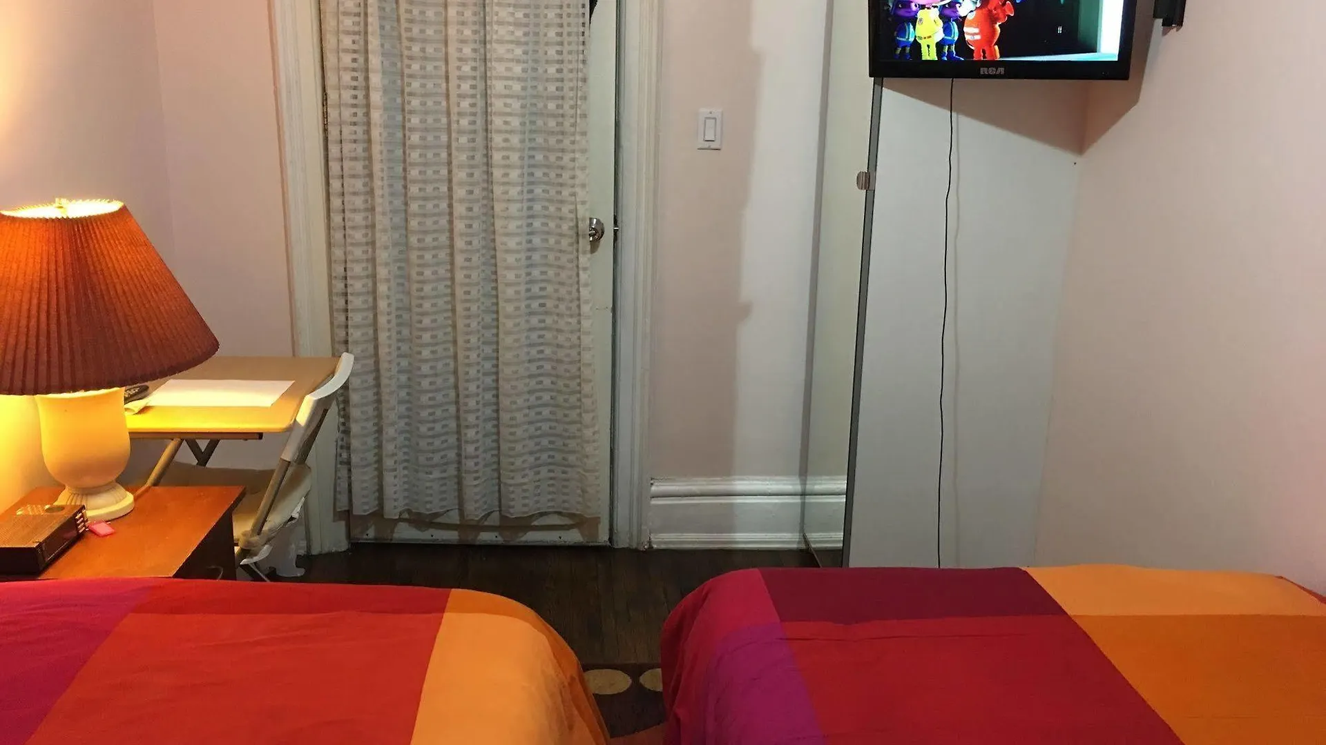 Comfy Guesthouse & Suite Toronto