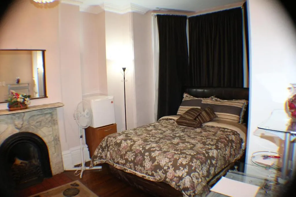 ** Guest house Comfy Guesthouse & Suite Toronto Canada