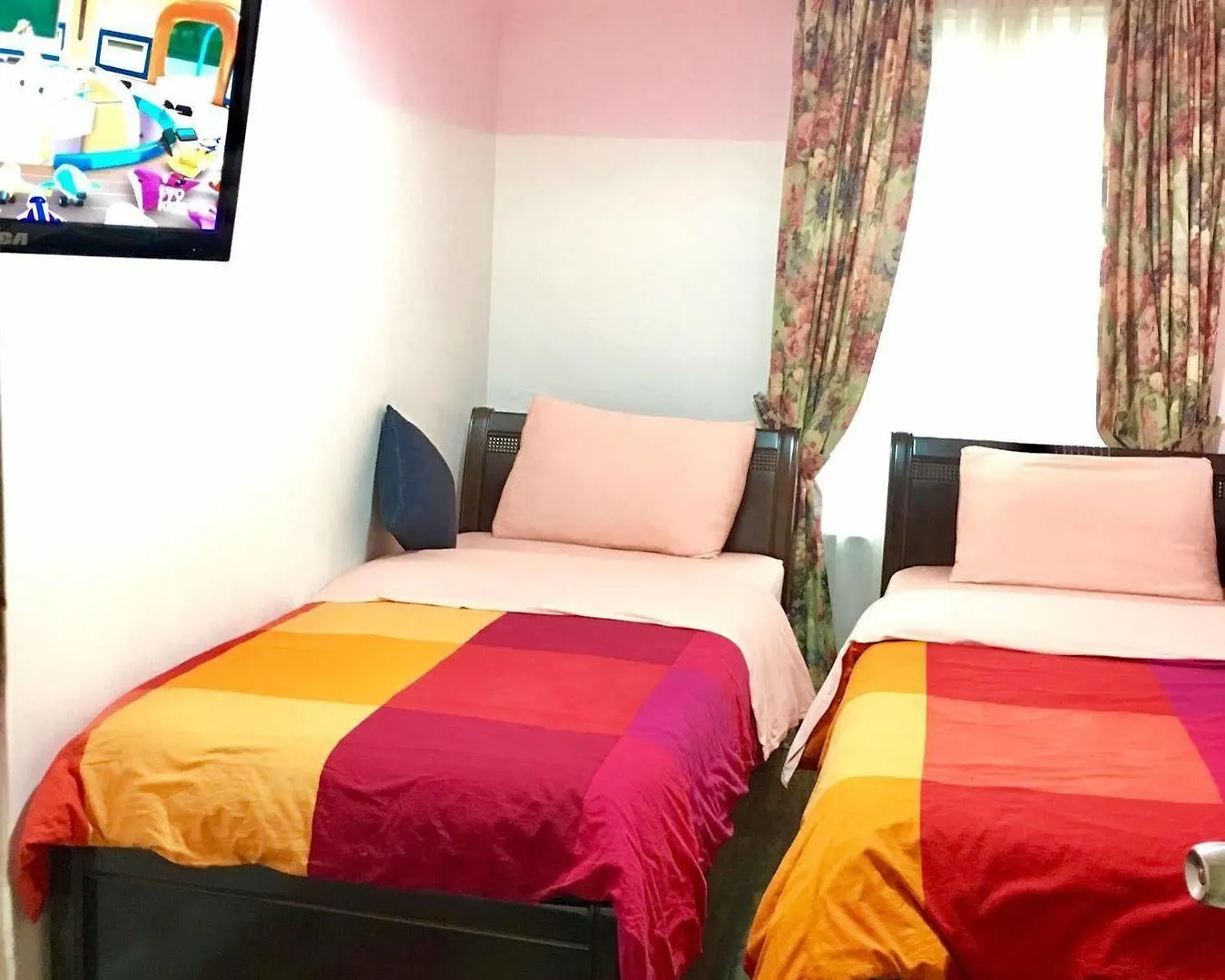 Comfy Guesthouse & Suite Toronto Guest house
