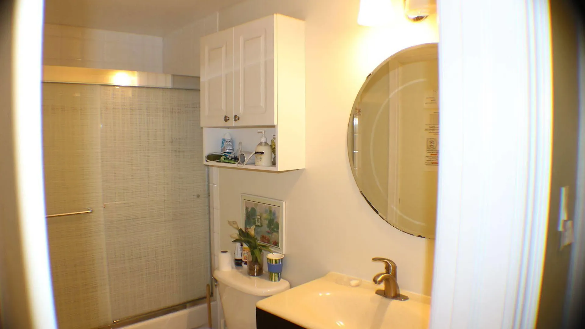 Comfy Guesthouse & Suite Toronto